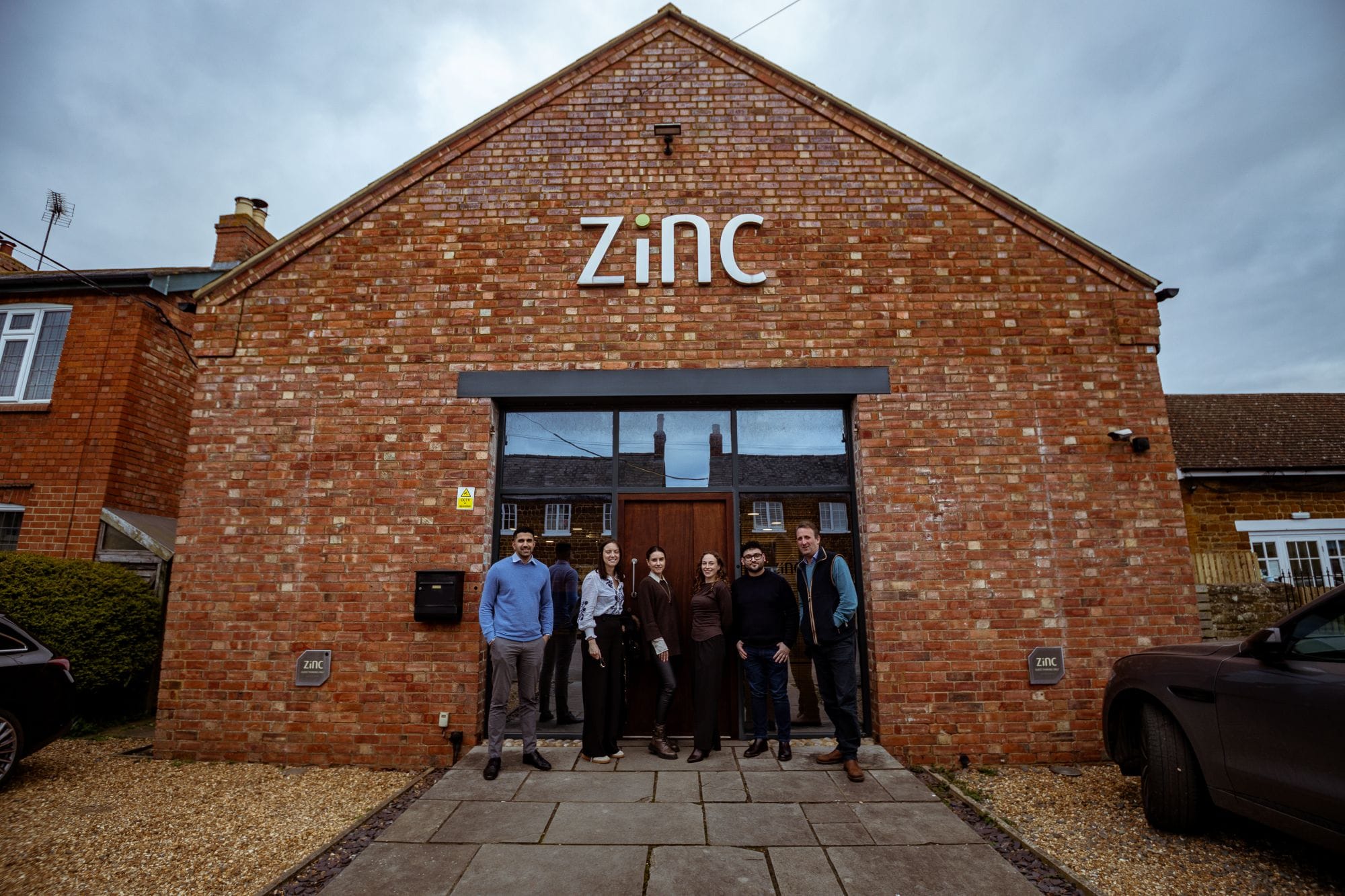 Haddonstone meets Zinc pic1 RESIZED